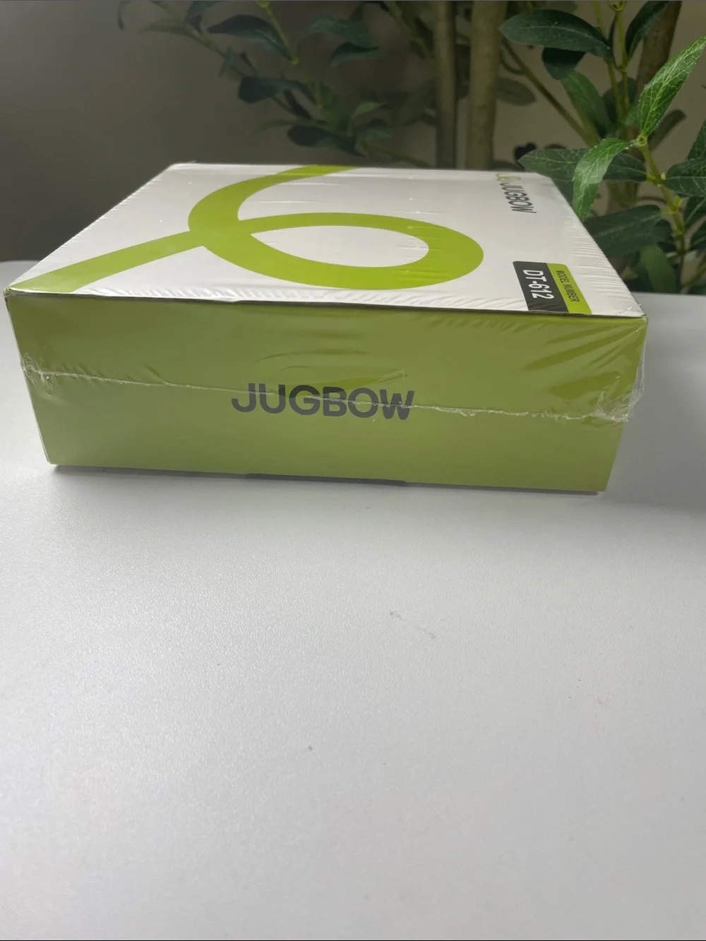 Jugbov DT-612 Tablet Accessory - White with Green Accent
